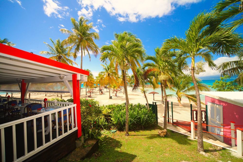 Karibea Beach Resort Clipper Ле Госие Ресторант снимка